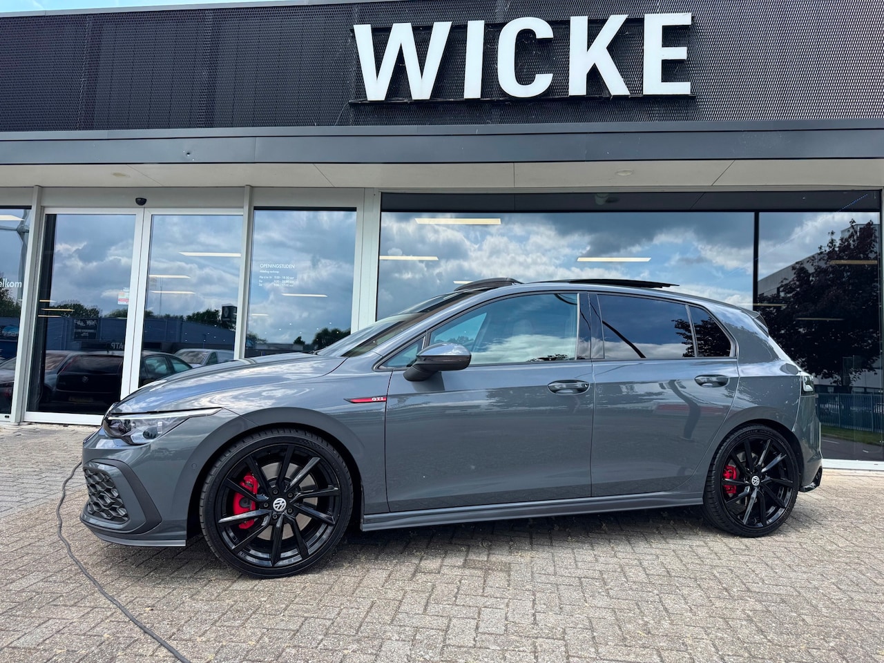 Volkswagen Golf - 2.0 TSI GTI 245 PK Panorama IQ Stoelver. Sfeerverlichting - AutoWereld.nl