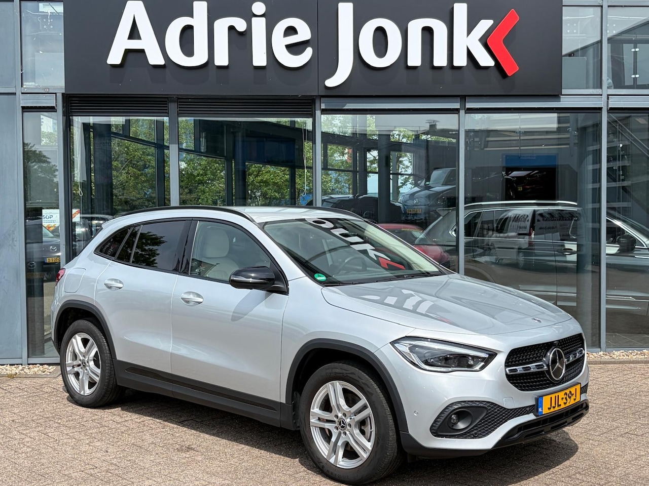 Mercedes-Benz GLA-Klasse - 250 e AMG Line AUTOMAAT | TREKHAAK | PLUG-IN HYBRIDE | 360gr CAMERA | WIDE SCREEN | STOELV - AutoWereld.nl
