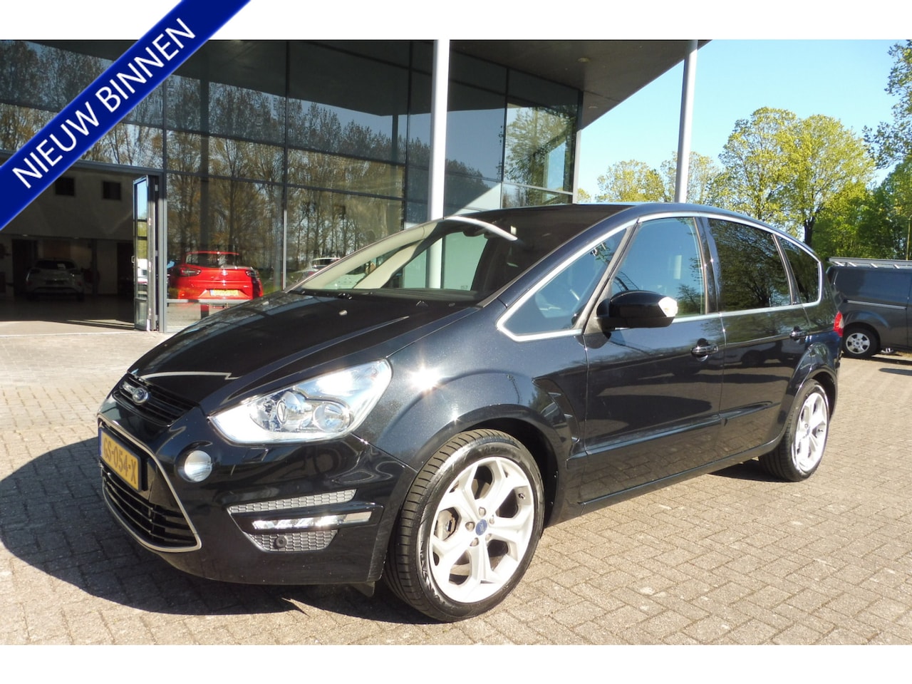 Ford S-Max - 160pk Platinum Navigatie Trekhaak Pdc 18i xenon stoelverw WAT EEN RUIMTEWONDER - AutoWereld.nl