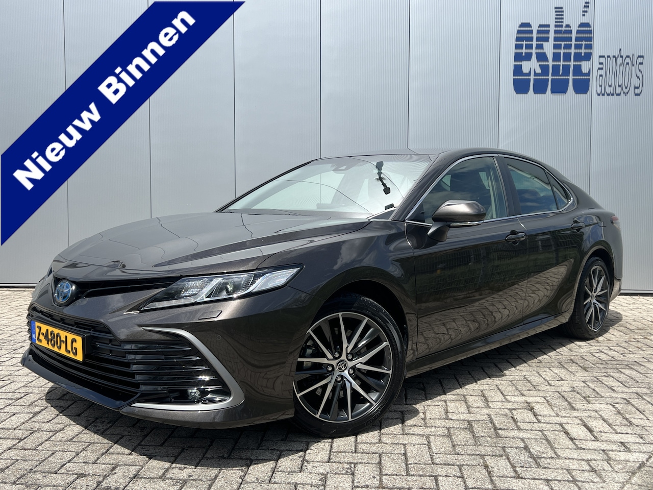 Toyota Camry - 2.5 Hybrid Dynamic Navigatie Camera 18 Inch Velgen Carplay Elek Stoel Acc Dab Parkeersenso - AutoWereld.nl