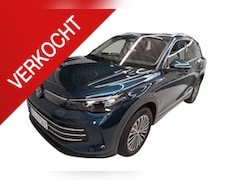 Volkswagen Tiguan - 1.5 eHybrid Elegance 60mnd 100.000km garantie panoramadak trekhaak IQ Matrix LED 20" LMV L