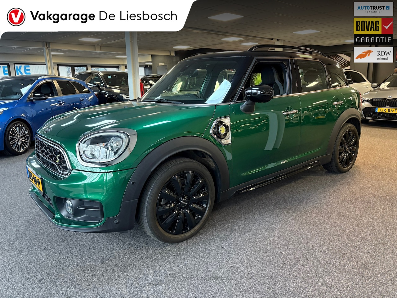 MINI Countryman - Mini 1.5 Cooper S E ALL4 Chili John Cooper Works sport-stoelen package / stoelverwarming / - AutoWereld.nl