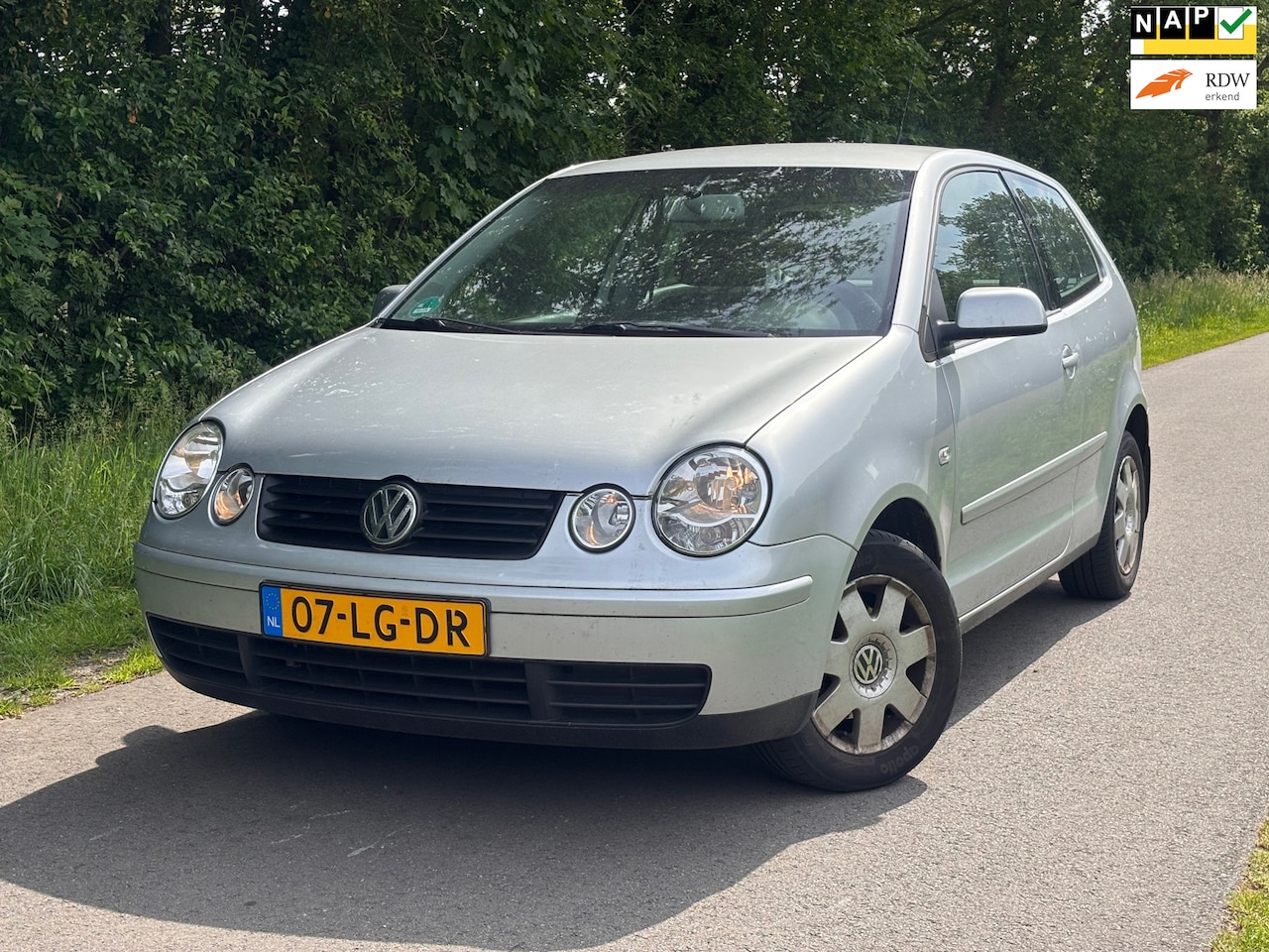 Volkswagen Polo - 1.4-16V Highline | " 140.000 " KM + Cruise + Clima Nu € 1.750,- !!! - AutoWereld.nl