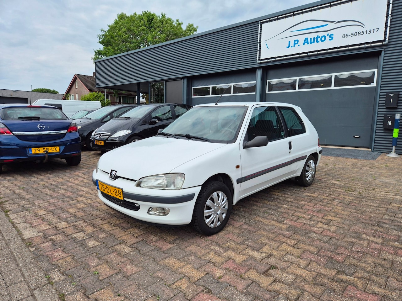 Peugeot 106 - 1.4 Accent 1.4 Accent. NIEUWE APK - AutoWereld.nl