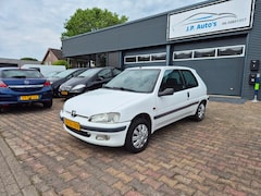 Peugeot 106 - 1.4 Accent. NIEUWE APK