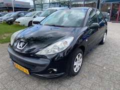 Peugeot 206 - 1.1 XR AIRCO NW APK BJ 2011
