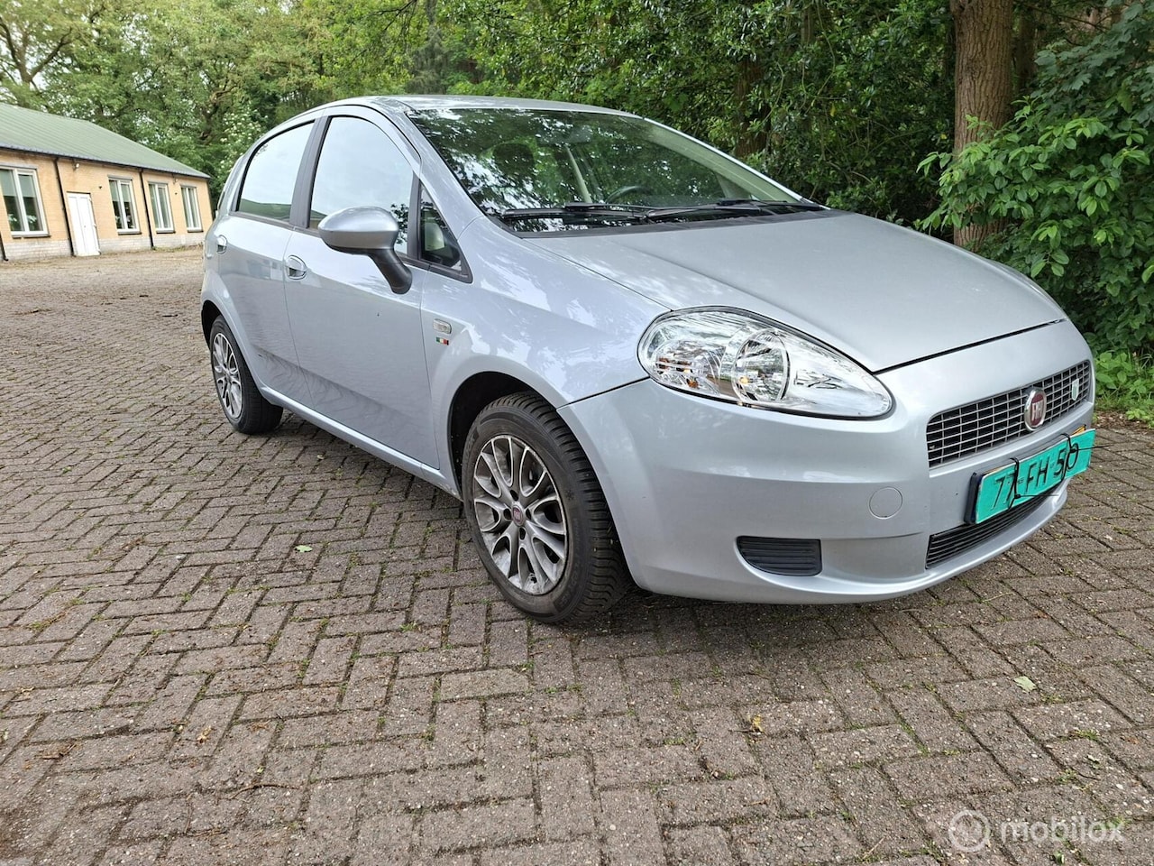 Fiat Grande Punto - 1.4 5 DEURS AIRCO CRUISE CONTROL TREKHAAK - AutoWereld.nl