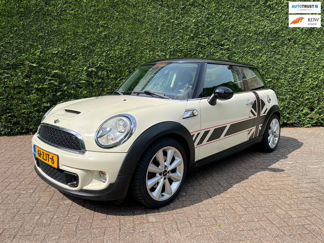 MINI 3-Deurs - 1.6 Cooper S Chili, Airco, Xenon, PDC, Navigatie, - AutoWereld.nl