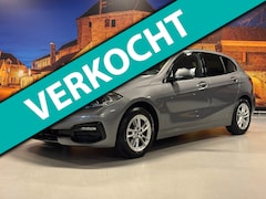 BMW 1-serie - 118i Business Edition Carplay Navi LED PDC