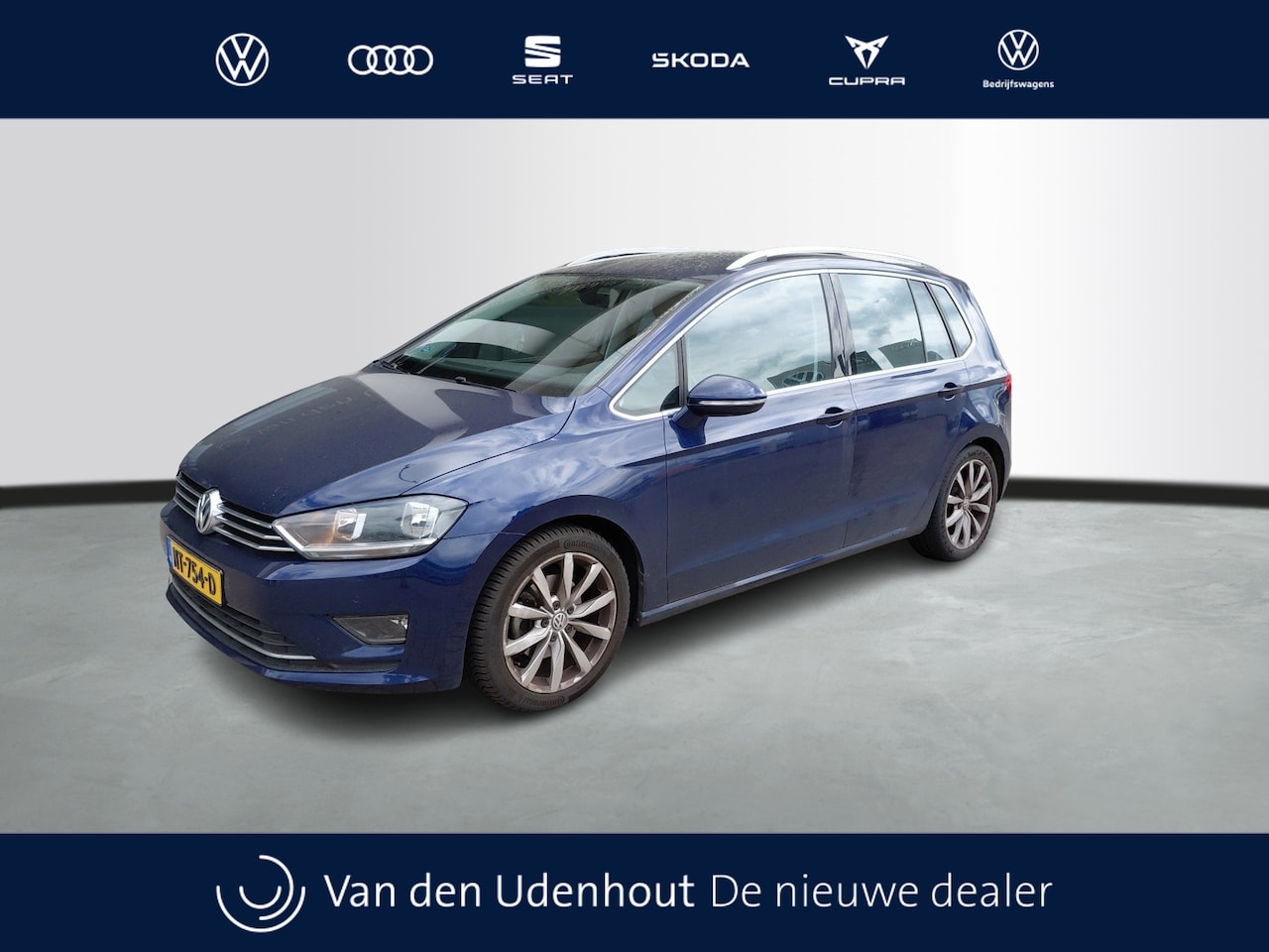 Volkswagen Golf Sportsvan - 1.4 TSI Highline | Executivepakket | Navigatie | Camera | - AutoWereld.nl