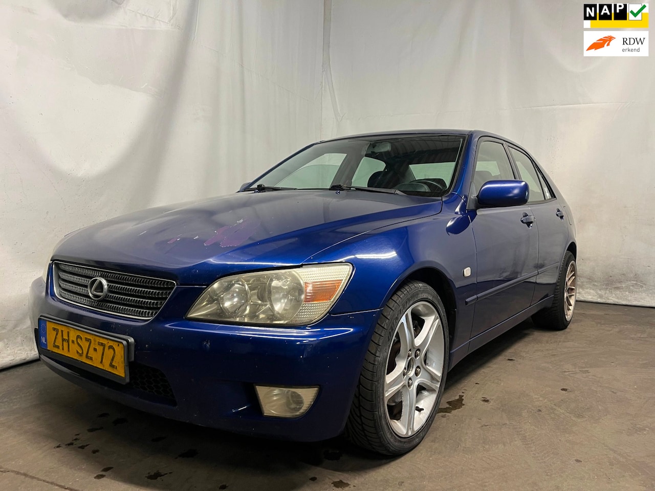 Lexus IS - 200 SCHADEAUTO!! - AutoWereld.nl