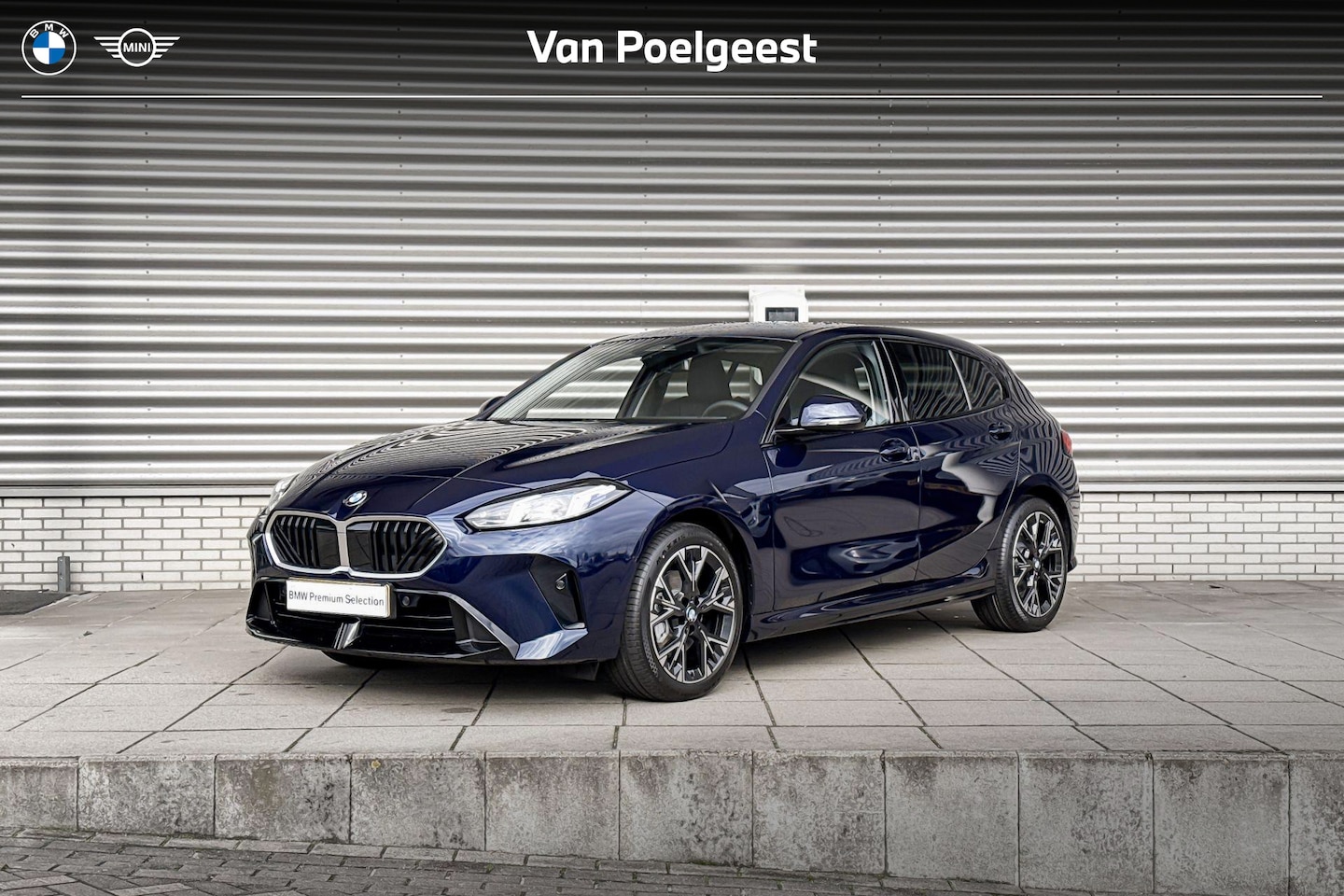 BMW 1-serie - 120 M Sport Design / Premium Pack / Comfort Access / Achteruitrijcamera / Extra getint gla - AutoWereld.nl