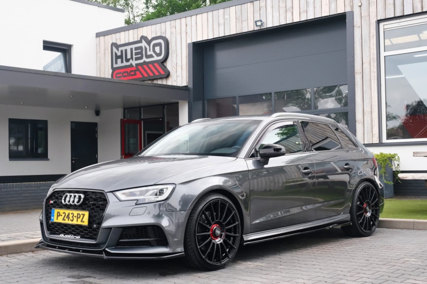 Audi A3 Sportback - 2.0 TFSI S3 q PL + - AutoWereld.nl
