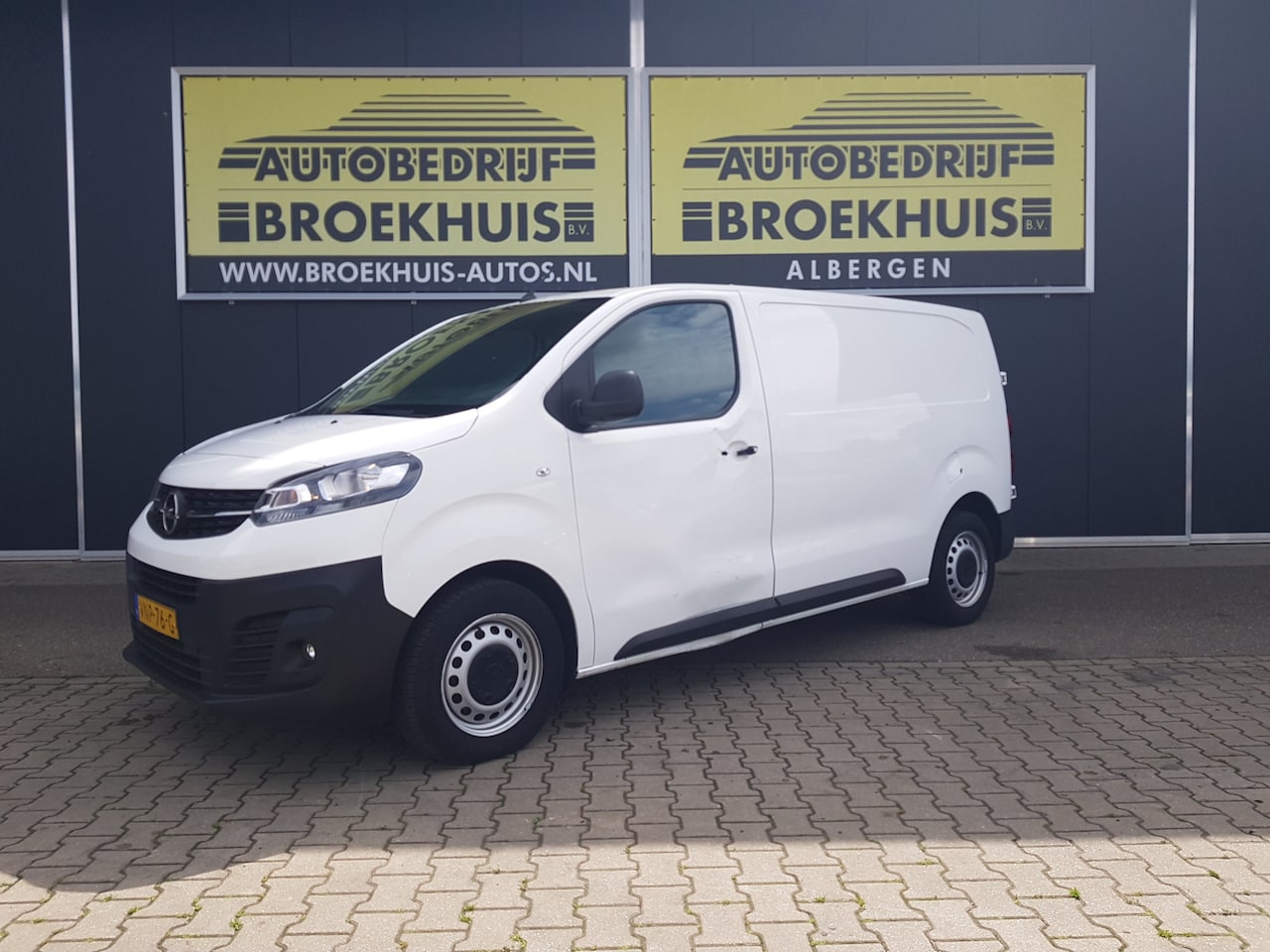 Opel Vivaro - 2.0 CDTI L2H1 Edition 2.0 CDTI L2H1 Edition - AutoWereld.nl