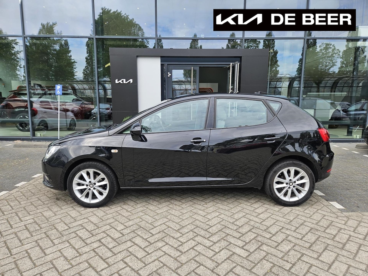 SEAT Ibiza - 1.0 EcoTSI 95pk Style Connect PDC NAVI LMV - AutoWereld.nl