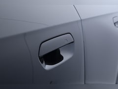 BMW X1 - sDrive18i / M-Sport Pakket / Pano Dak / Stoelverwarming Voor / Trekhaak /