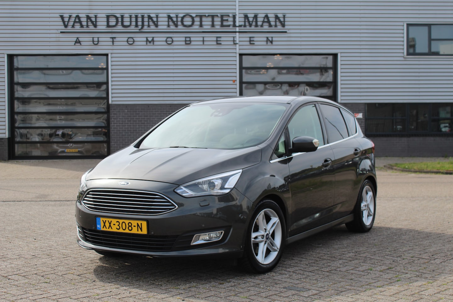 Ford C-Max - 1.5 Titanium / Keyless / Camera / Stoel/stuurverwarming - AutoWereld.nl