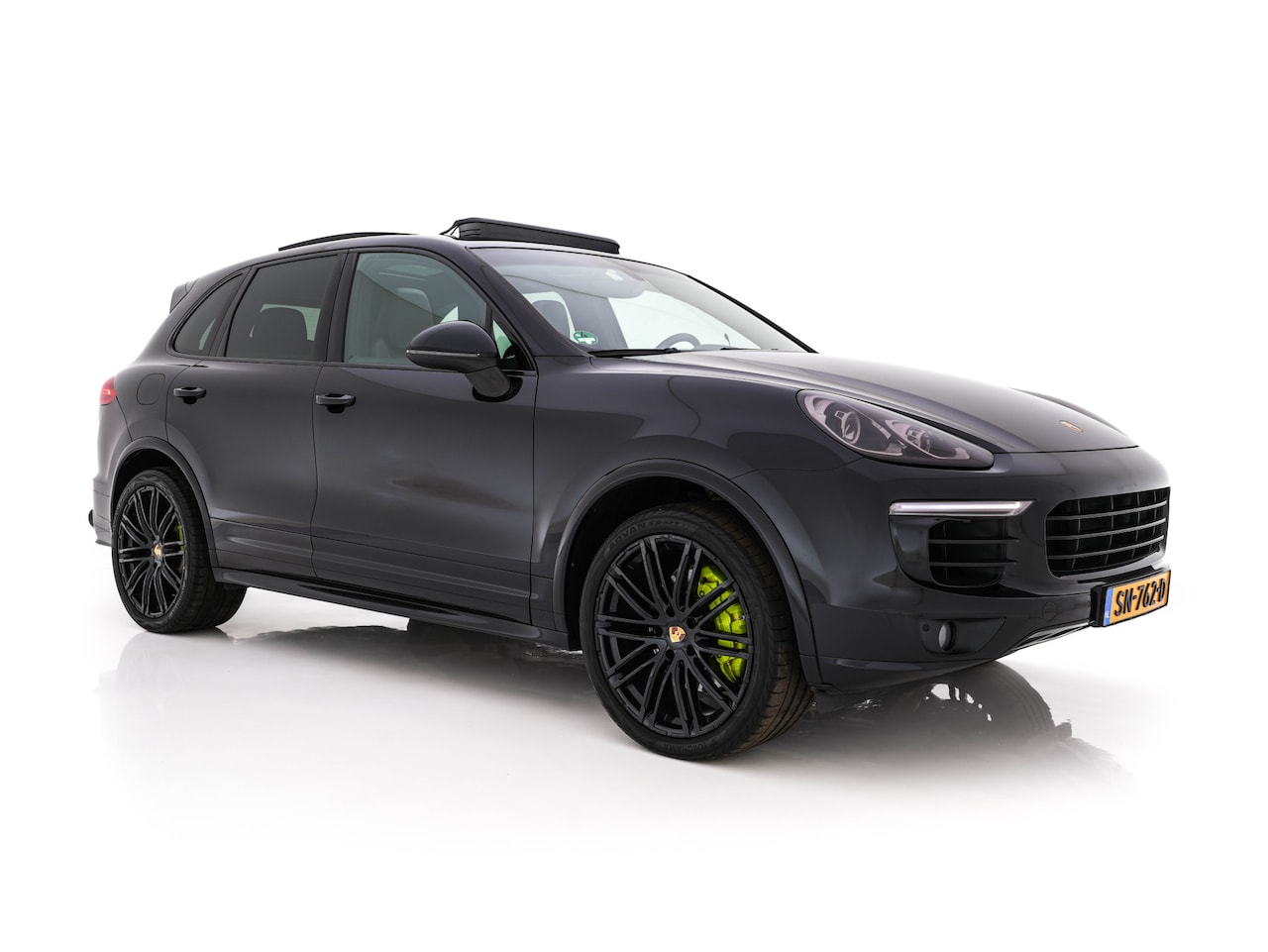 Porsche Cayenne - 3.0 S E-Hybrid Aut. *PANO | LEATHER | XENON | MEMORY-PACK | NAVI-FULLMAP | HEATED-COMFORTS - AutoWereld.nl