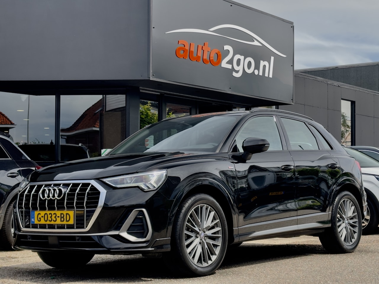 Audi Q3 - 35 TFSI AUT7 2X S-LINE LEDER NAVI CAMERA DIGI-DASH APPLE-CARPLAY LED 19 INCH-LMV PDC - AutoWereld.nl