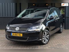 Volkswagen Sharan - 1.4 TSI Exclusive Series 7P AUT|CarPlay|Camera