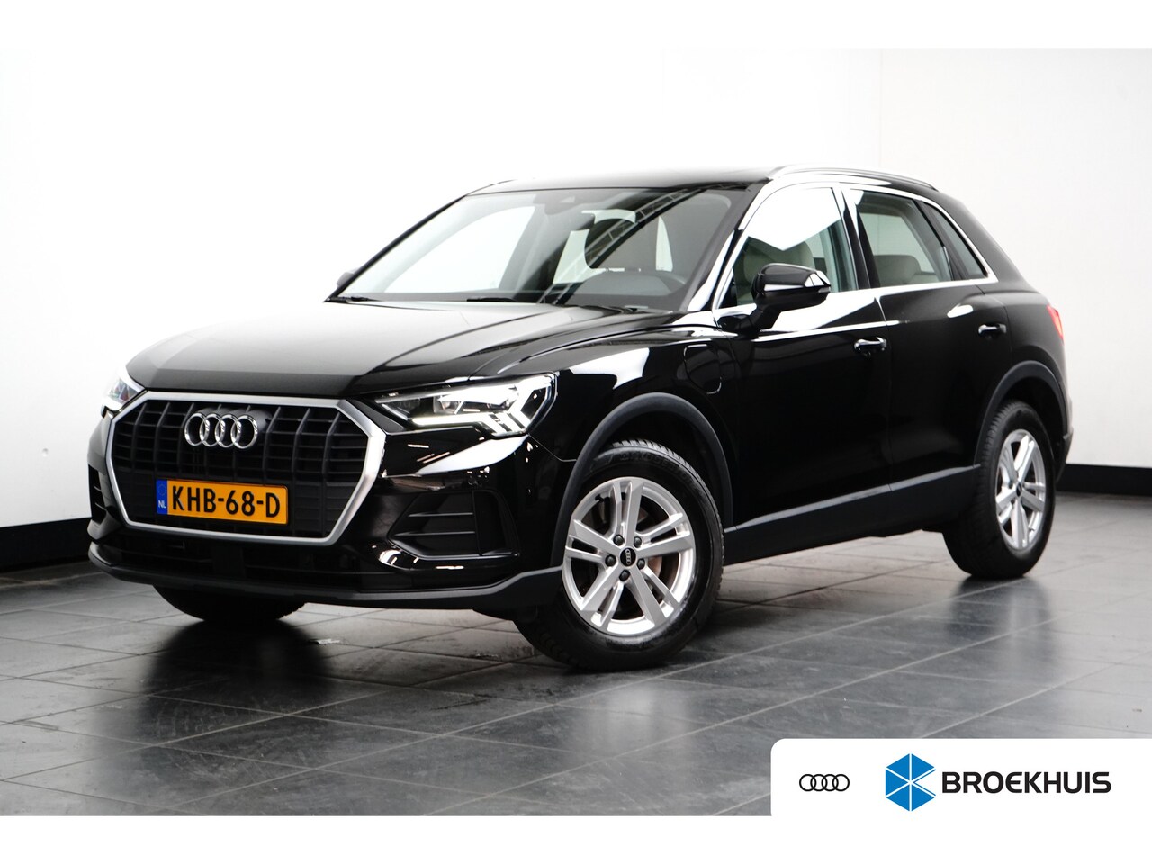 Audi Q3 - 45 TFSI e Business Edition Leer / Navi / Panoramadak / Trekhaak | Panoramadak | Trekhaak | - AutoWereld.nl