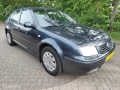 Volkswagen Bora - 1.6-16V 105 PK Comfortline Airco - Cruise