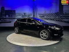 Ford Focus - 1.5 EcoBoost ST Line Business *Navi*Camera