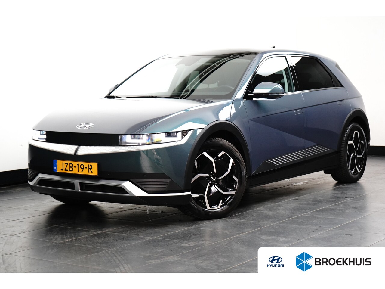 Hyundai IONIQ 5 - Connect 77.4 kWh | Panoramadak | | Achteruitrijcamera | Airco (automatisch) | Apple Carpla - AutoWereld.nl