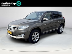 Toyota RAV4 - 2.0 VVTi Executive Business | Navigatie | Trekhaak | Achteruitrijcamera