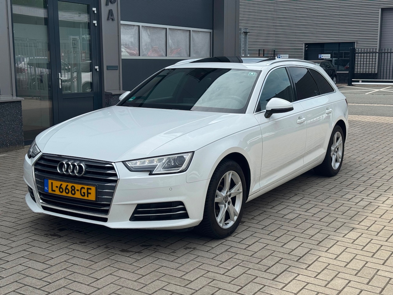 Audi A4 Avant - 2.0 TFSI MHEV Design Pro Line Plus 2.0 TFSI MHEV Design Pro Line Plus - AutoWereld.nl