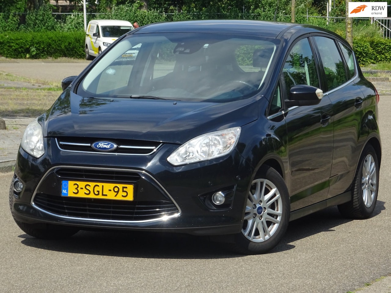 Ford C-Max - 1.0 Titanium BJ2013 NAP/NAVI/PDC/CRUISE/LANE/APK - AutoWereld.nl