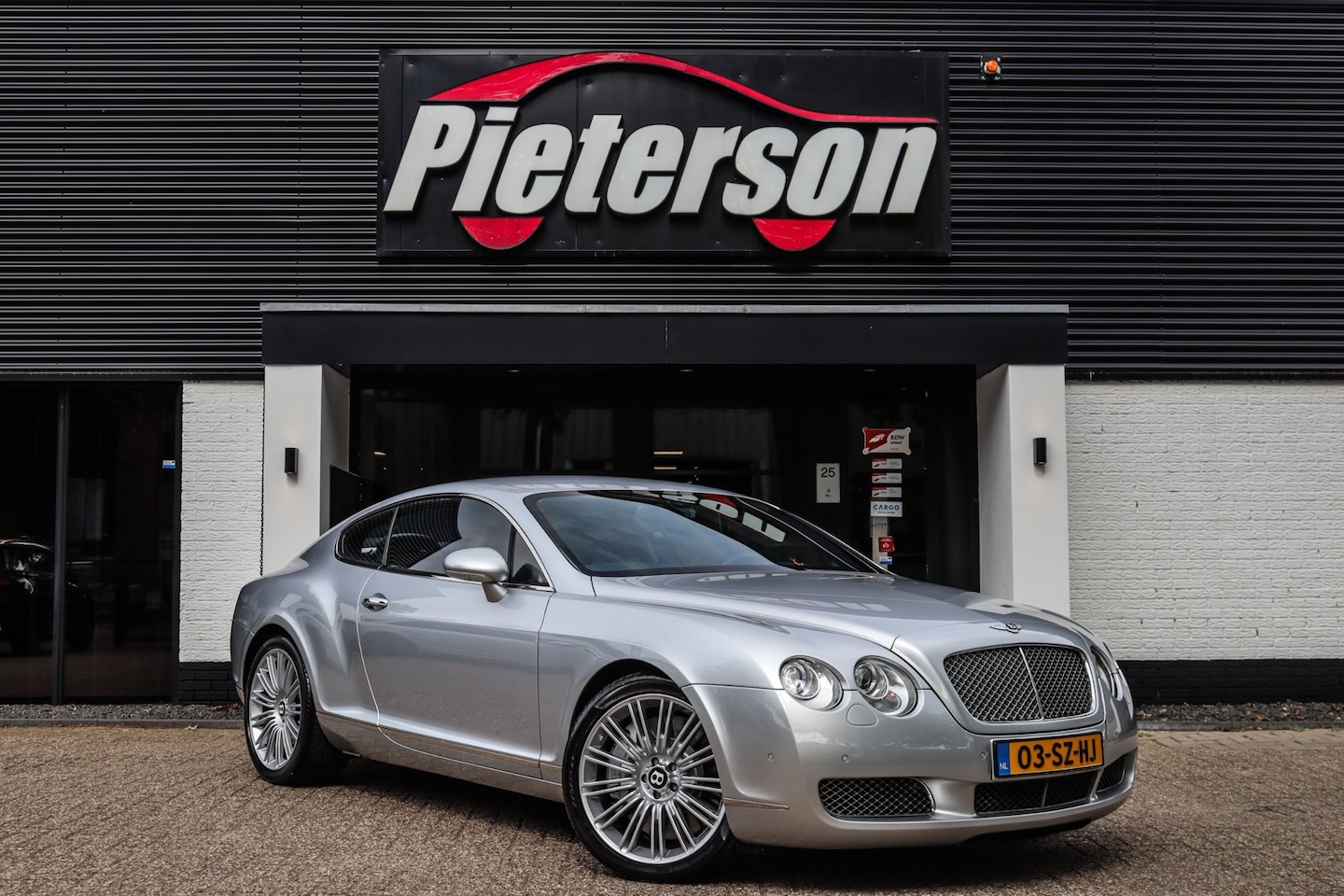 Bentley Continental GT - 6.0 W12 NAP ORIGINEEL NL NIEUWSTAAT - AutoWereld.nl