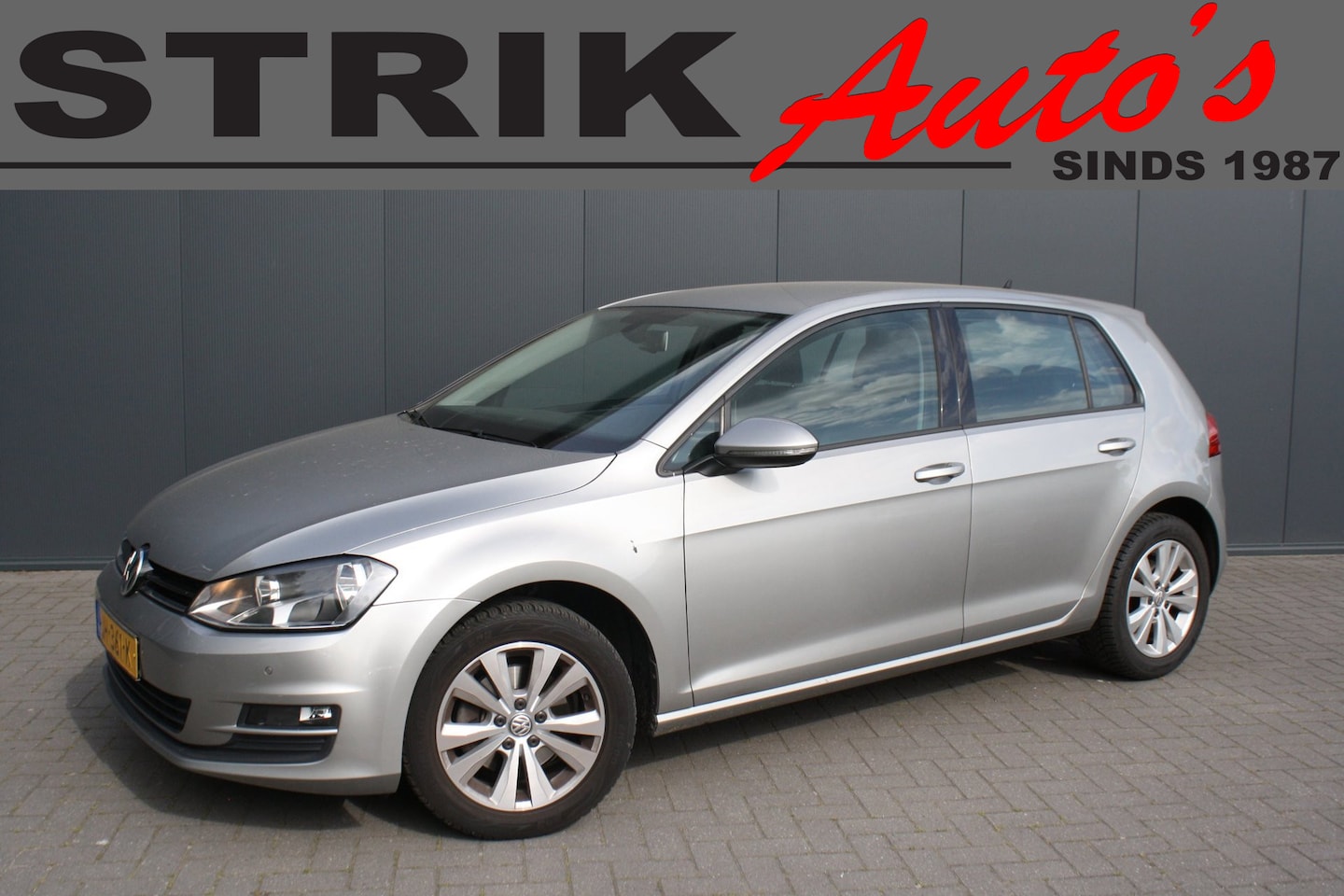 Volkswagen Golf - 1.6 TDI Comfortline - EXECUTIVE PAKKET - NAVIGATIE - PDC - AutoWereld.nl