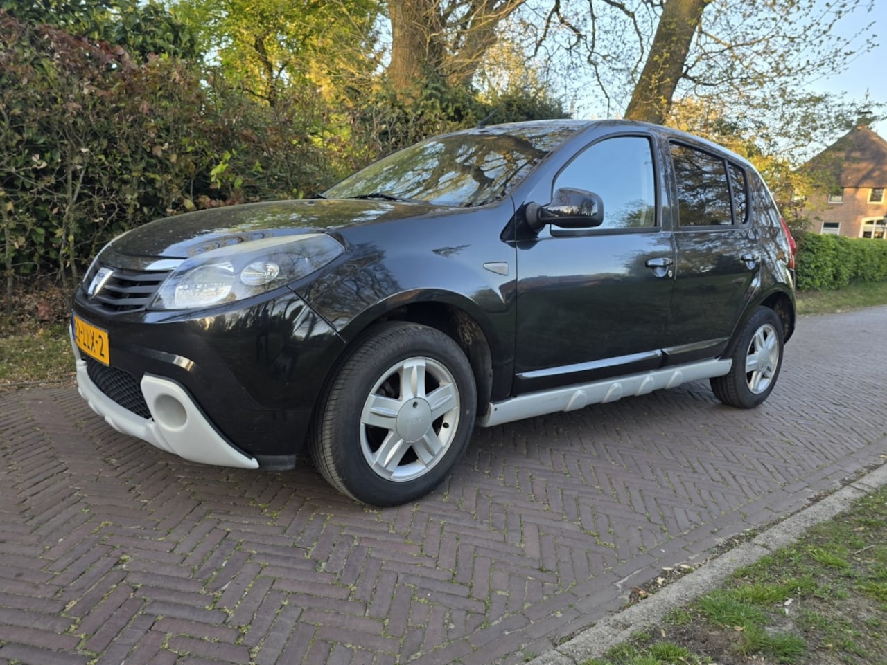 Dacia Sandero - 1.2 Blackline 1.2 Blackline - AutoWereld.nl