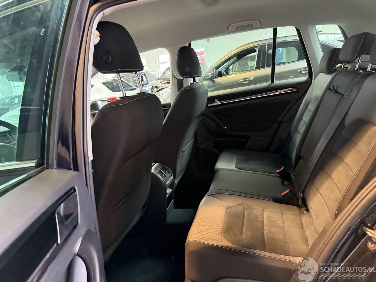 Volkswagen Golf Sportsvan - 1.4 TSI Highline 1.4 TSI Highline