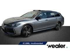 Volkswagen Passat Variant - R-Line Edition 1.5 eHybrid 150 kW / 204 PK DSG | Black Style | Assistance Plus pakket | Tr