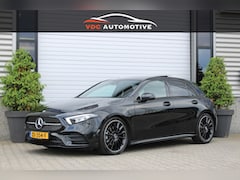 Mercedes-Benz A-klasse - 180 AMG Pano | Multispaak | Carplay | LED | Night | Stoelverwarming | Dealer Onderhouden