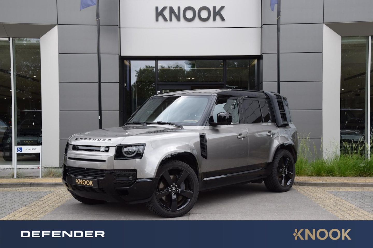 Land Rover Defender 110 - P400e 110 X-Dynamic HSE - AutoWereld.nl