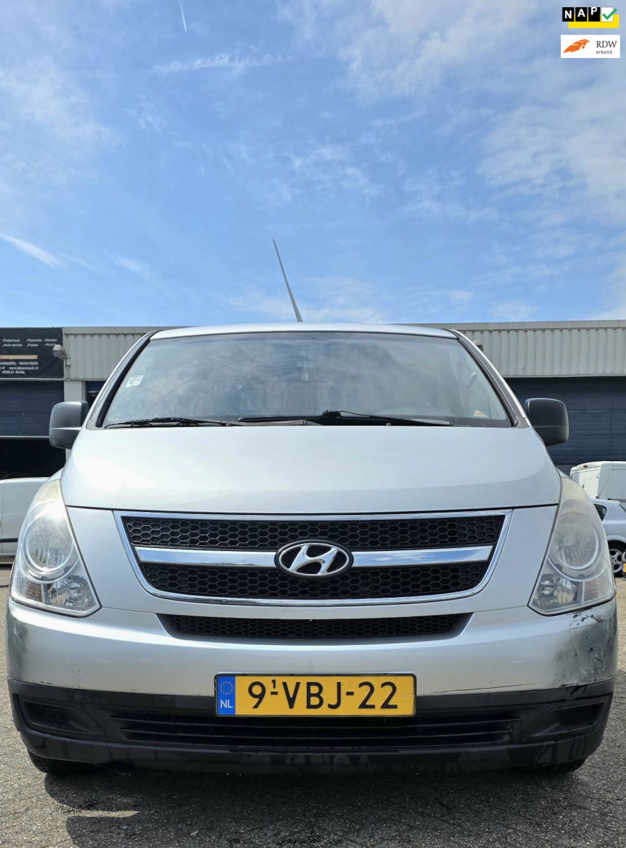 Hyundai H 300 - 2.5 CRDi Dynamic DC 2.5 CRDi Dynamic DC - AutoWereld.nl