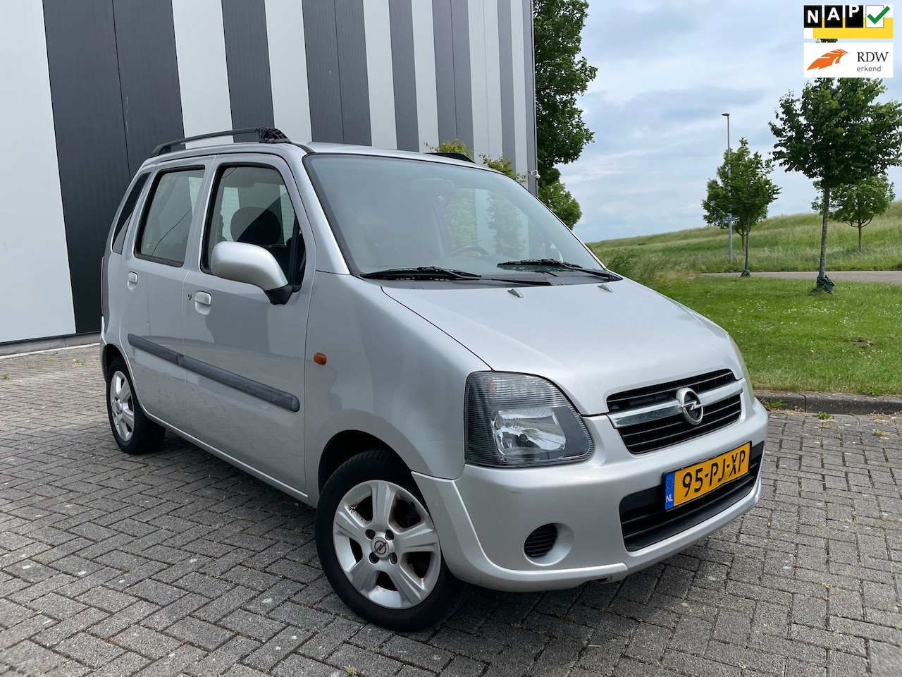 Opel Agila - 1.2-16V Maxx Inruilkoopje-Apk 01/2027-Hoge instap - AutoWereld.nl