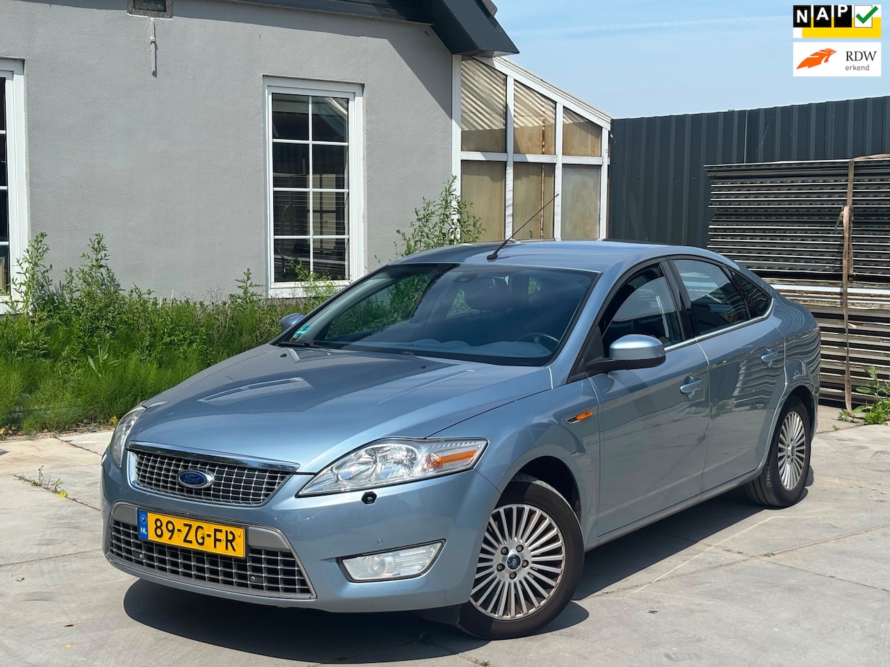 Ford Mondeo - 2.3-16V Titanium | Airco | El. Ramen | Automaat | NAP | Parkeersensoren | Sportvelgen | Ri - AutoWereld.nl