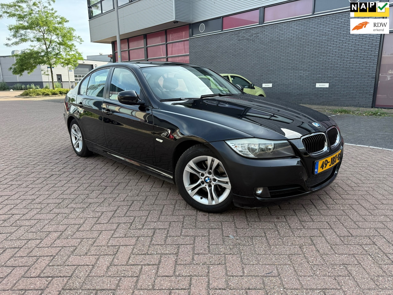 BMW 3-serie - 318i Business Line Volledig onderhouden AUTOMAAT NAVIGATIE NEW APK - AutoWereld.nl