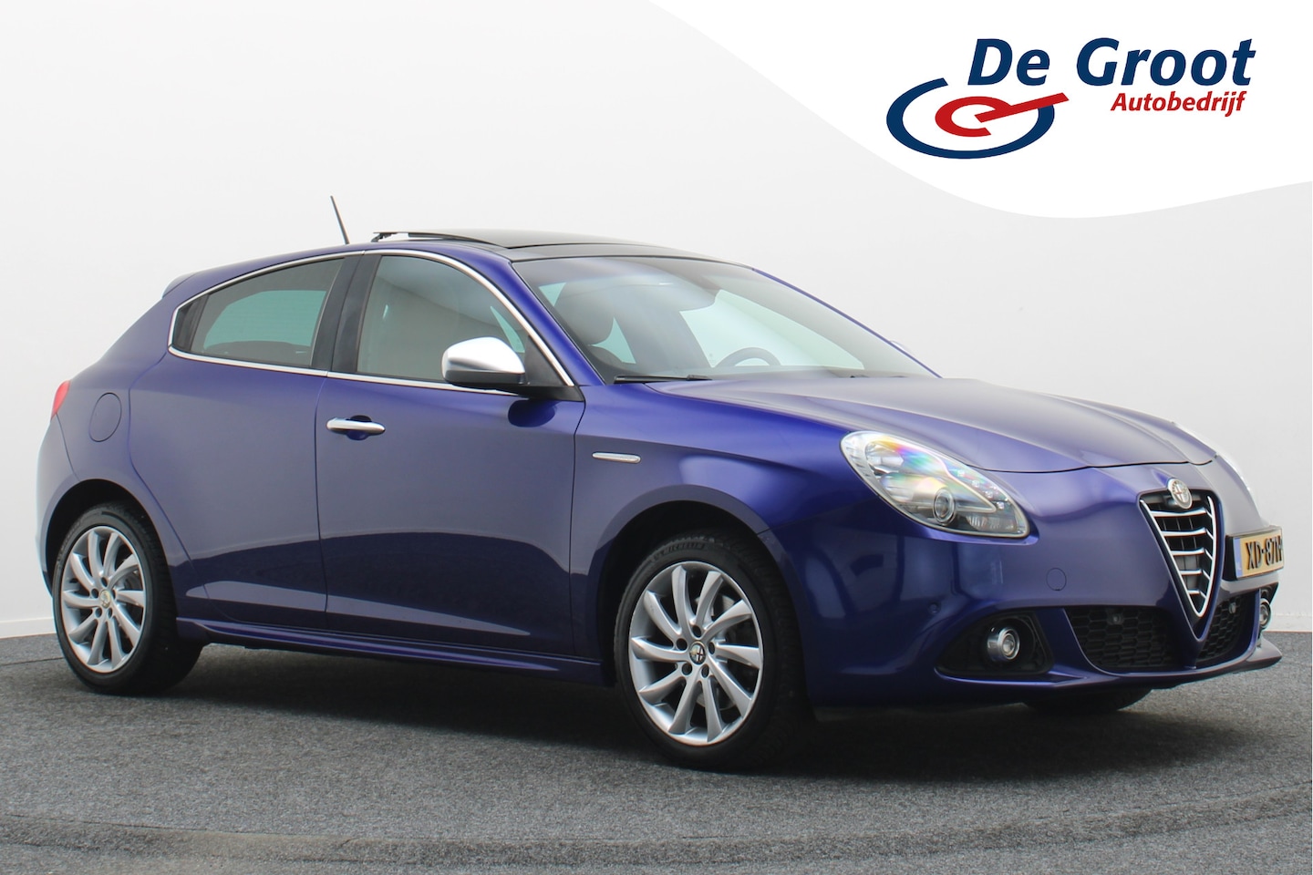 Alfa Romeo Giulietta - 1.4 T Exclusive Panoramadak, Leer, Navigatie, Climate, PDC - AutoWereld.nl