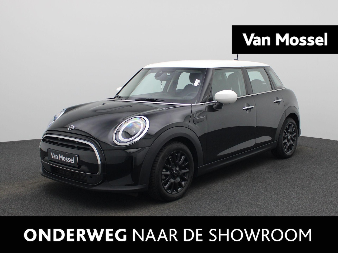 MINI 5-Deurs - 1.5 Cooper Business Edition | APPLE CARPLAY - ANDROID AUTO | NAVIGATIE | PARKEERSENSOREN | - AutoWereld.nl