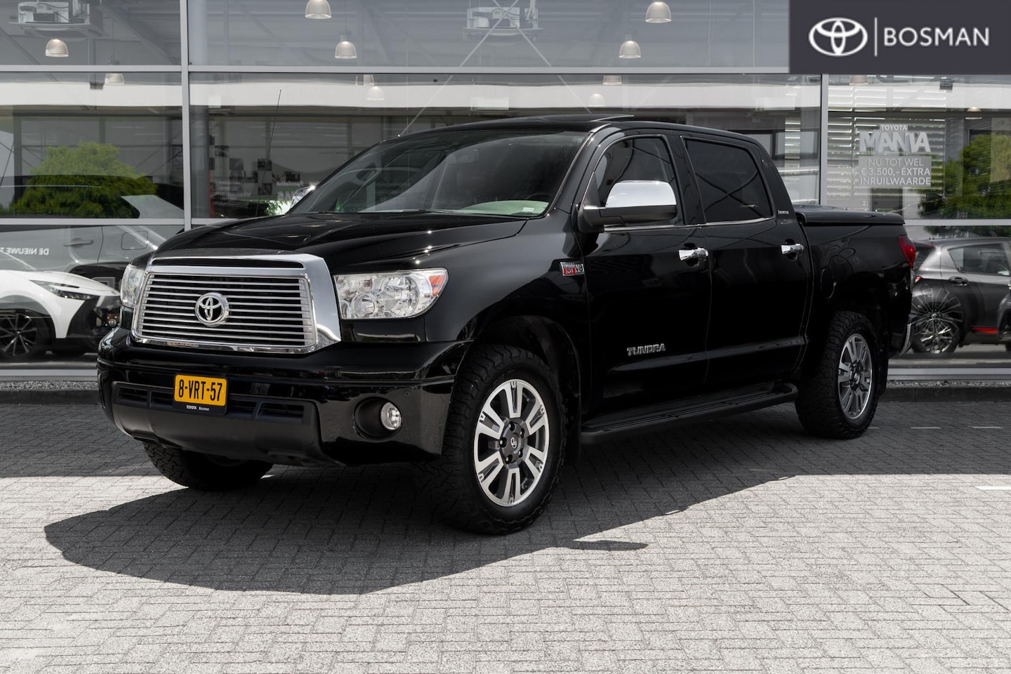 Toyota Tundra - 5.7 V8 Double Cab UNIEK | ZEER MOOI - AutoWereld.nl