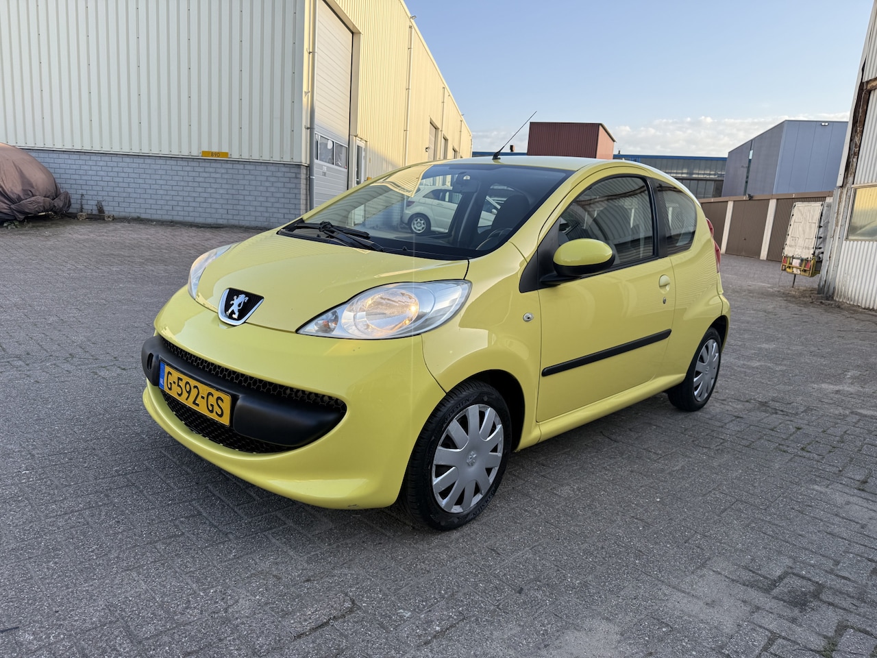 Peugeot 107 - 1.0-12V XR inruil koopje - AutoWereld.nl
