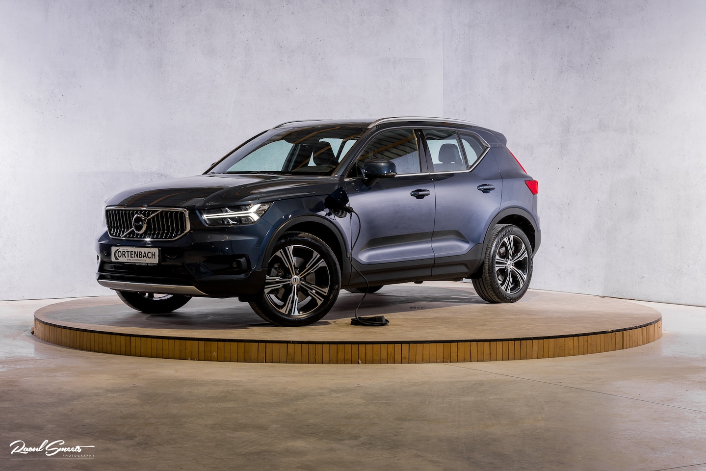Volvo XC40 - 1.5 T5 Twin Engine Inscription | Zwenkbare trekhaak | Adaptieve cruise | Blis | Memory | - AutoWereld.nl