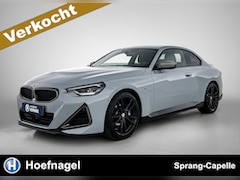 BMW 2-serie Coupé - M240i xDrive | Camera | Harman/Kardon | HeadUp Display | Trekhaak | Stoelverwarming |