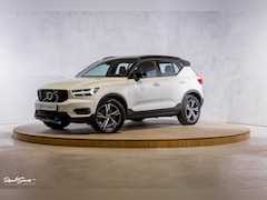 Volvo XC40 - 2.0 T5 AWD R-Design | Zwenkbare trekhaak | 2.100 Kg Trekgewicht | Panorama dak | Blis | Ha
