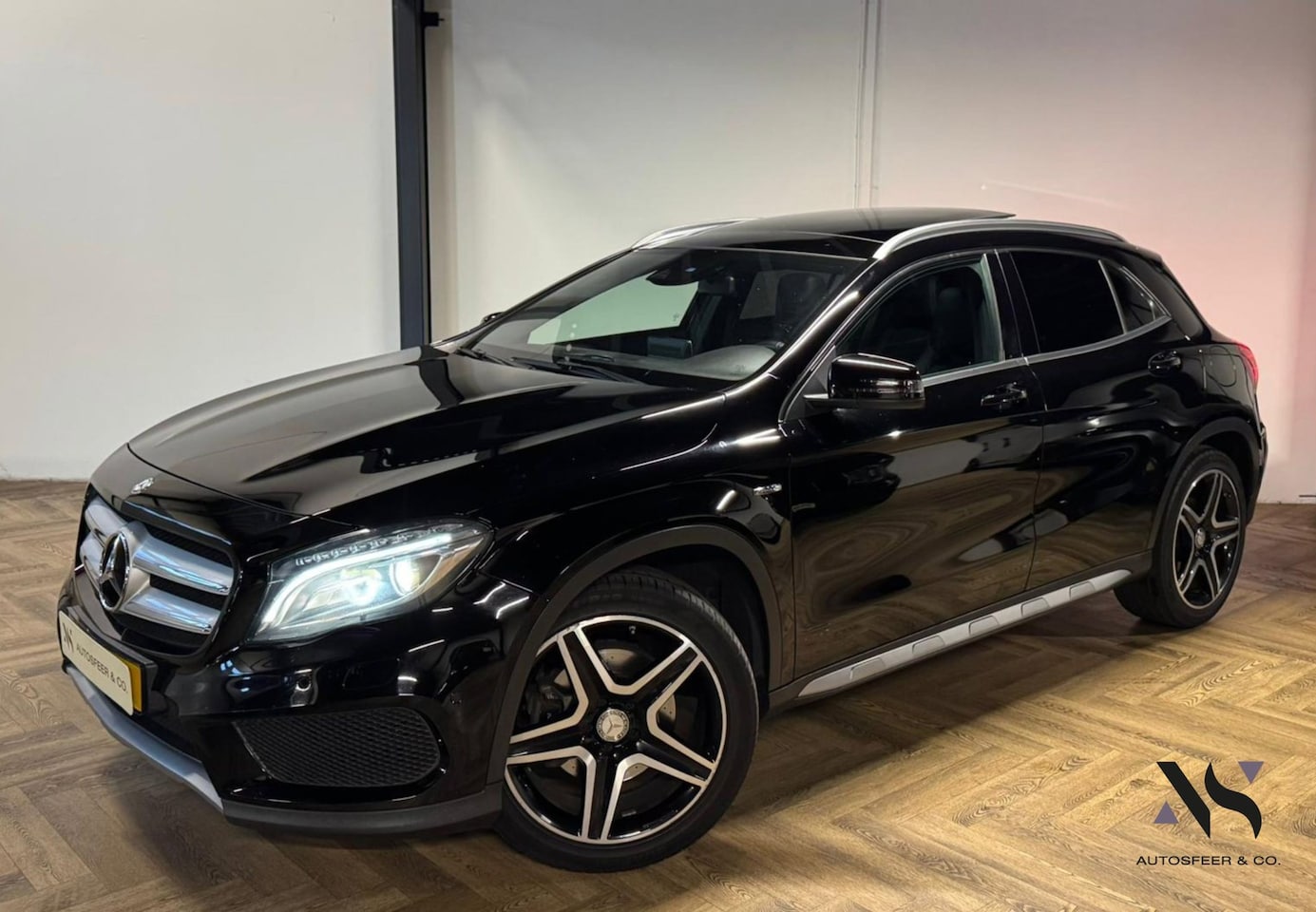 Mercedes-Benz GLA-Klasse - 250 4Matic Ambition PANO TREKHAAK CAM - AutoWereld.nl